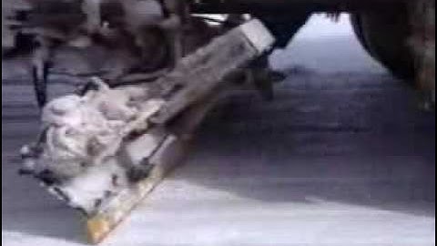 E 03 02 05 S02V Video Ice Blading Techniques