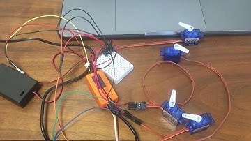 M5StickCでサーボを４つ動かしてみた