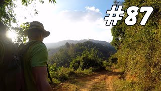 #87 Autostopem Dookoła Świata - Droga długa jest (Laos)