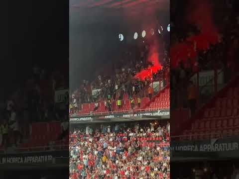 Dutch Police Shower Fiorentina Fans At Twente Shorts Ultras 