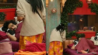 Tanya Mittal Ne Amaal Ke Liye Banaya Halwa, Aor Amaal Ke Liye Sabh Ghar Valon Se Kari Ladayi