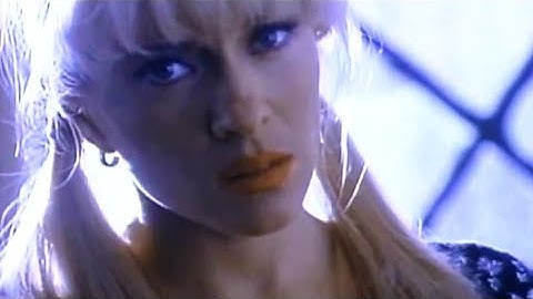 Yuri - Detrás De Mi Ventana (Official Video HD)