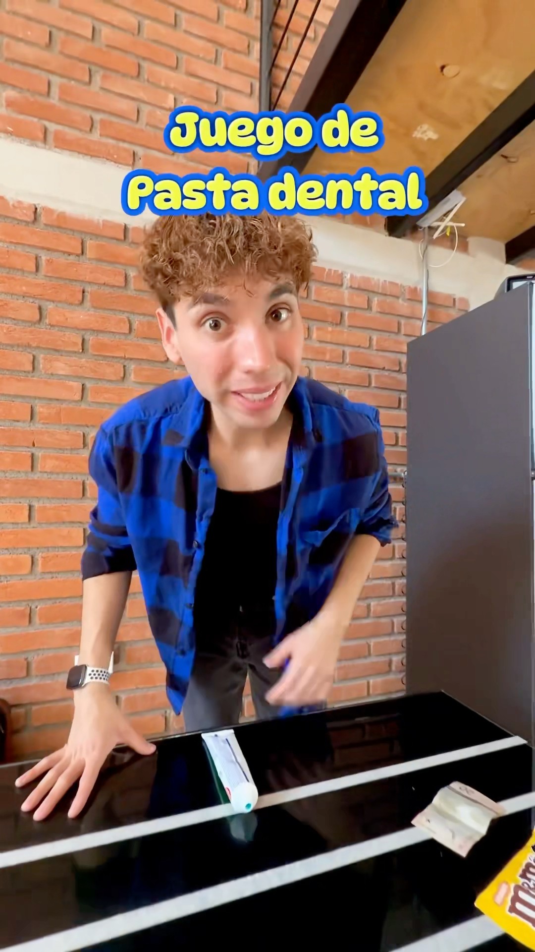 Juego de pasta dental ??