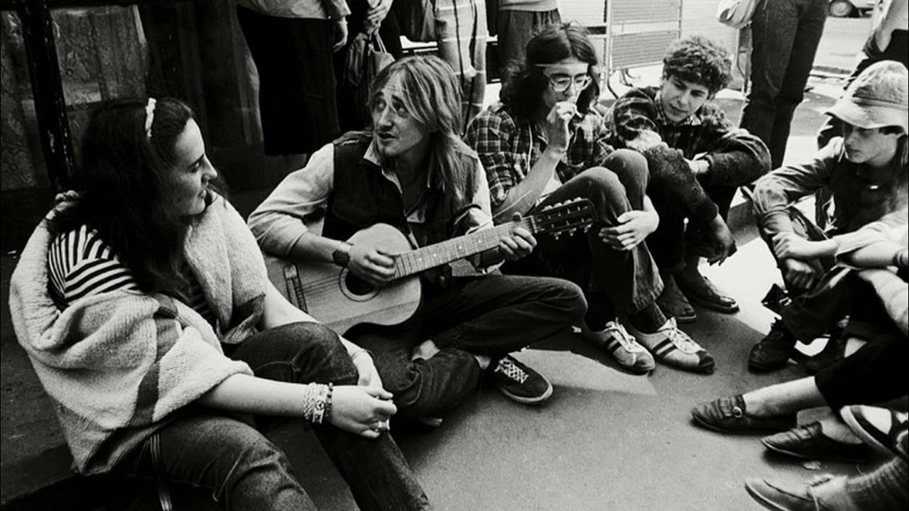 Панки 70-х британия. Панки в англии в 60-х. Хиппи вудсток 69. Панки лондон 70е. Skinheads 1969.