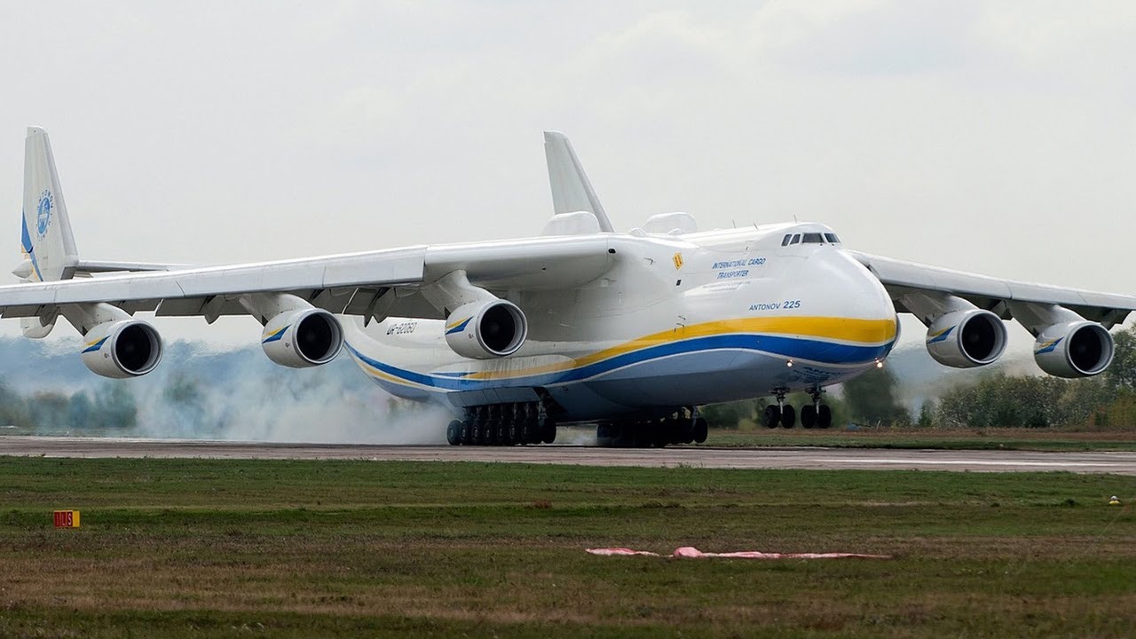 Ан-225 &quot;Мрия&quot; в Риге. An-225 &quot;Mriya&quot; in Riga airport RIX. Epic! - YouTube