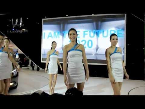 袁艾菲 (2.0版)_022 Luxgen 2012 新車大展 & 車展模特兒開場舞 2011.12.26