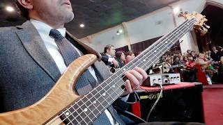 Video thumbnail of "Coros Unidos - Conmigo Va - Bass"