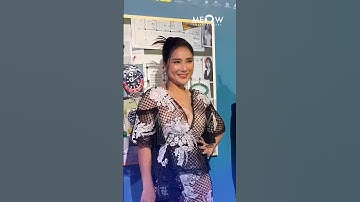 Bất ngờ trước nhan sắc trẻ đẹp, đầy năng lượng của bà mối Cát Tường