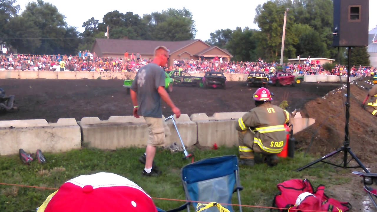2015 inwood Iowa demolition Derby no weld heat3 YouTube