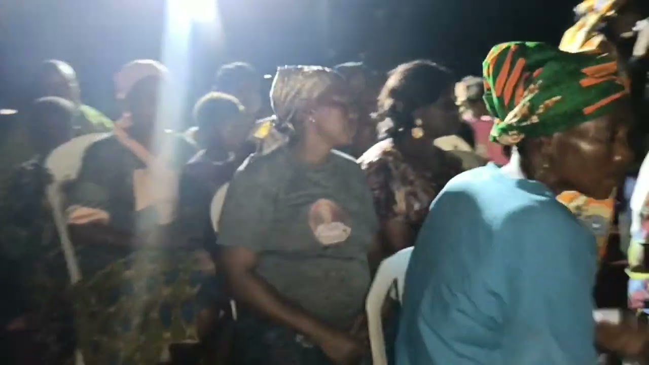 Igunnuko Paid Last Respect To The Late Isolo King Kabiru at Ilaro Niniola