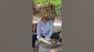 A simple, sharp tool for peeling bamboo shoots quickly and simply #farming #shorts