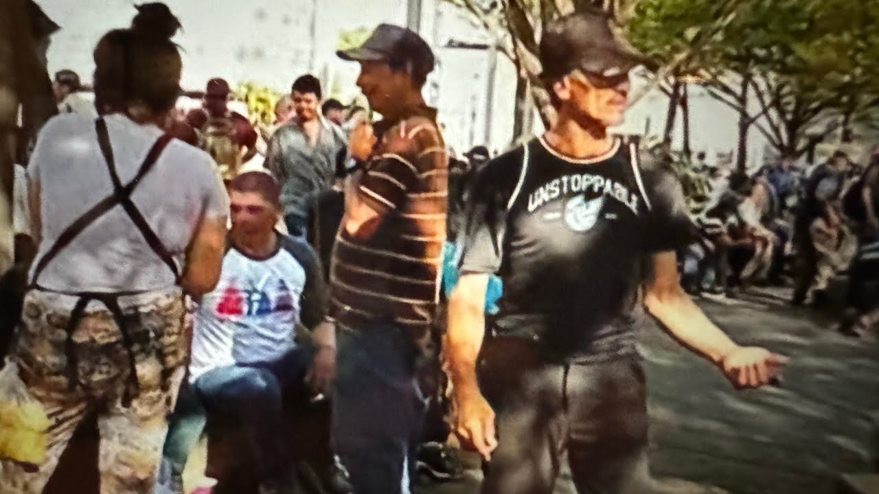 BOMBA REPARTIREMOS PAN Y CAFE EN PARQUE LIBERTAD💣💣💣🙏🏻🙏🏻🙏🏻🗽