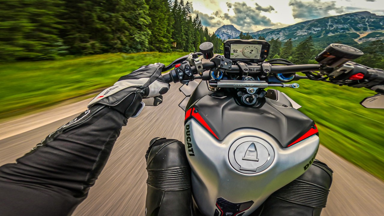 POV: Ducati Streetfighter V4 in the mountains