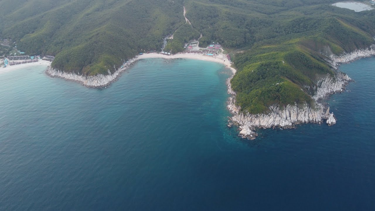 Окуневая приморский край. Бухта Окуневая Приморский край. Бухта малая Окуневая. Бухта Окуневая Байкал. Маленькая бухта.