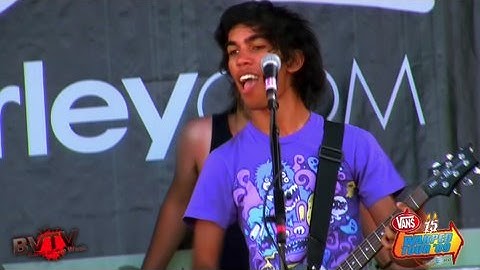 I Set My Friends On Fire - "Things That Rhyme With Orange" Live in HD! at Warped Tour '09