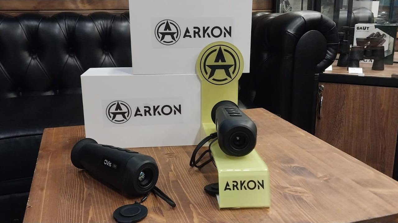 Тепловизионные монокуляры Arkon OVis LM15 и SM07 – сравнение изображения - YouTube