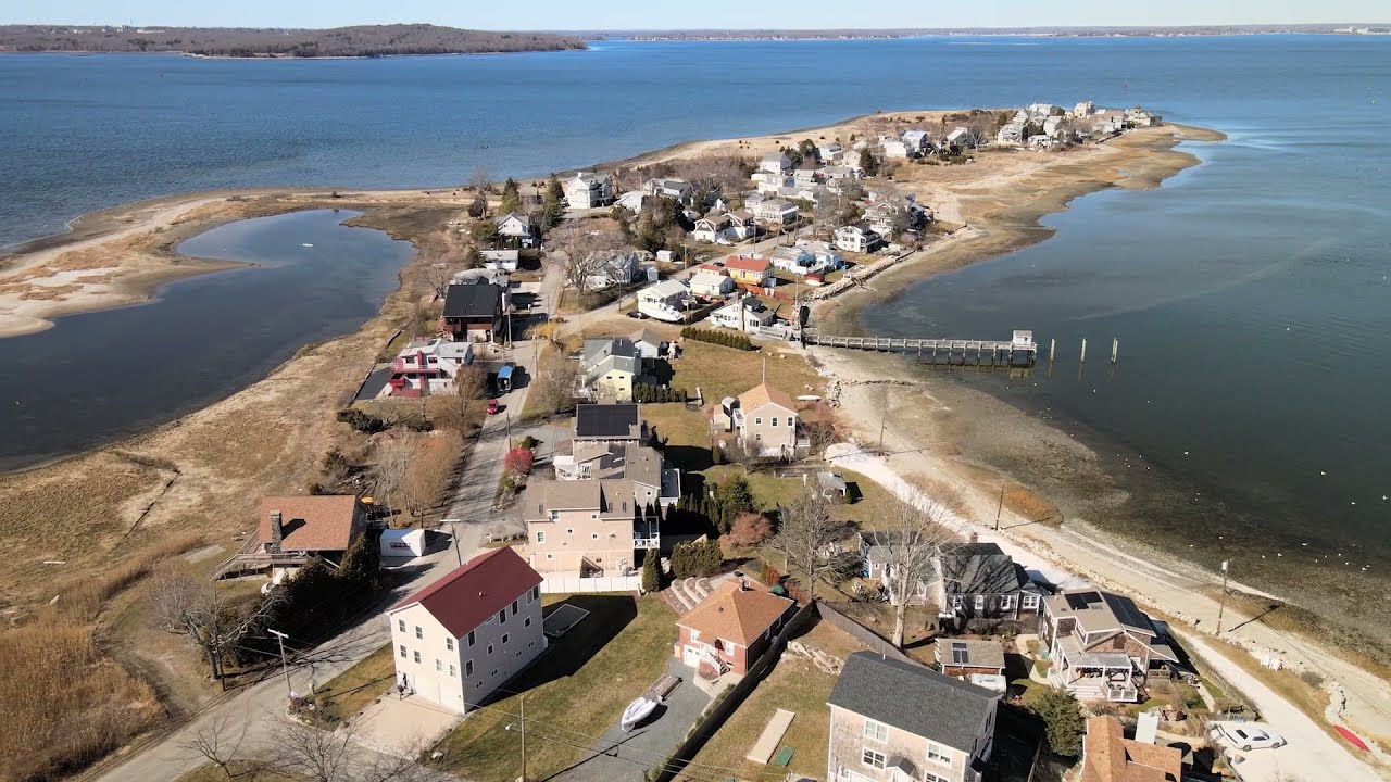 1115 Anthony Road, Portsmouth, Rhode Island Home For Sale Common