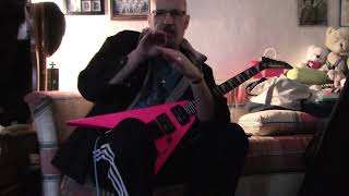 Trying to shred on my Jackson Hot pink Rhoads  !