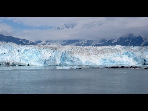 Vidéo: Glacier Hubbard dans la baie de Yakutat, Alaska