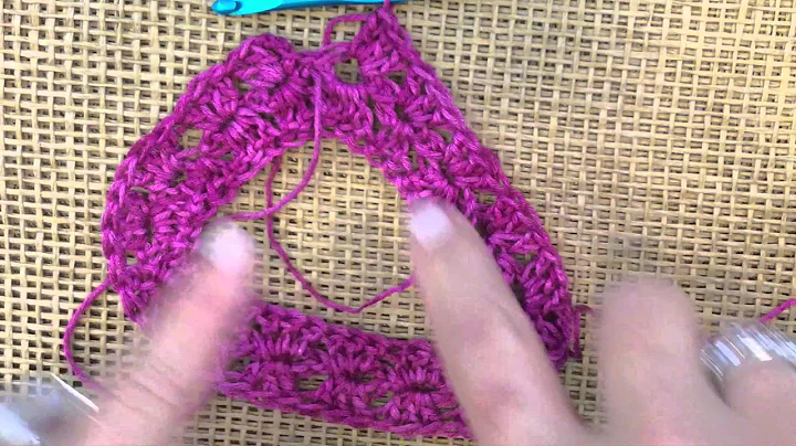 How To Crochet Easy Seamless Mobius Cowl