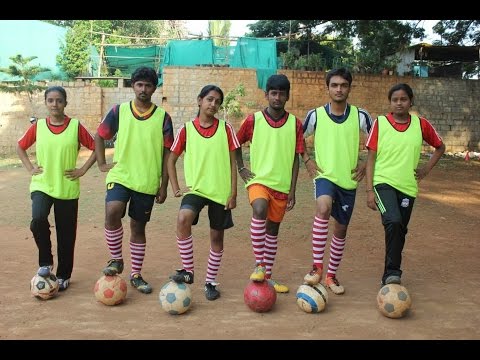 Crazy Football Skills :P from Tholla nutmeg Yusu thumbnail