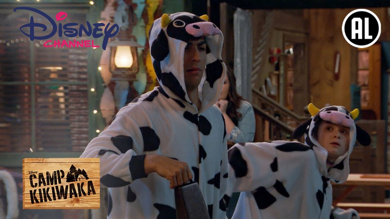 Camp Kikiwaka | La vache fantôme | Disney Channel BE