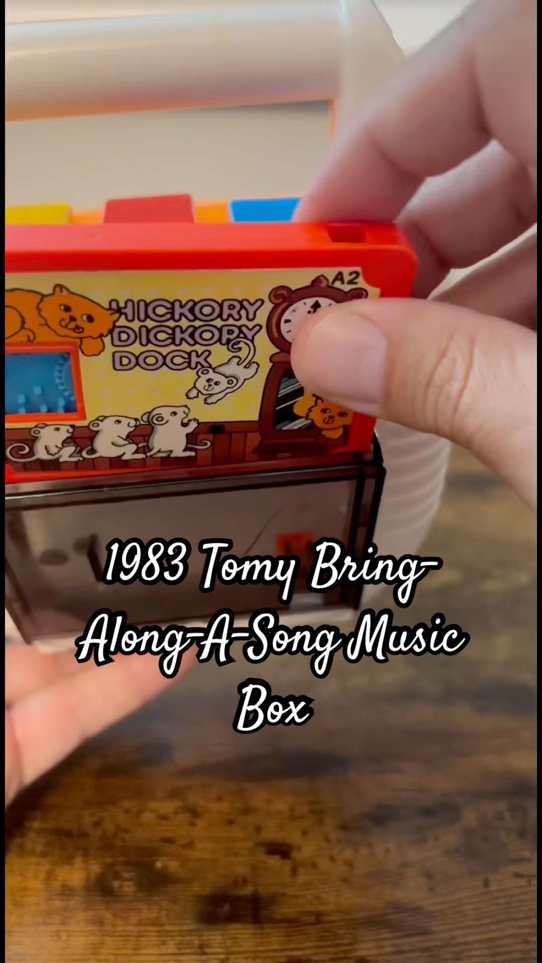 First time seeing this one! #musicbox #80s #toys - YouTube
