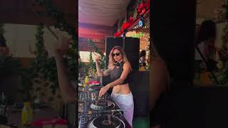 Deborah de Luca at Brunch Malaga✨🔥#techno #music #festival #technomusic #housemusic #techhouse Resimi