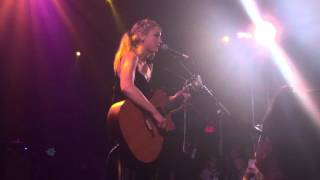 Emily Kinney - Mess - Live @ West Hollywood Troubadour - 09/23/2015 (MN)