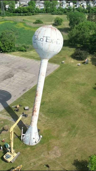 Water Tower falling down