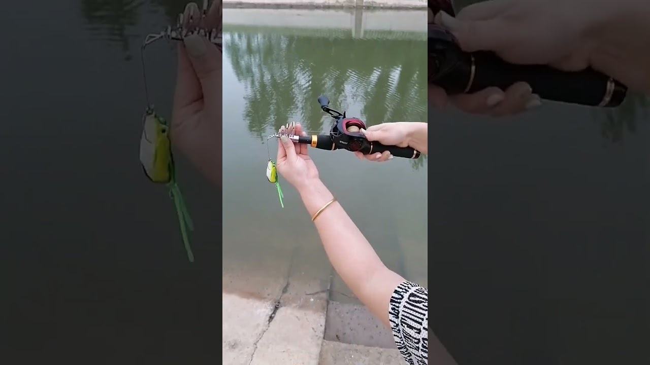 🎣 Unleash the Fishing Beast: Telescopic Fishing Rod 35cm Revealed!