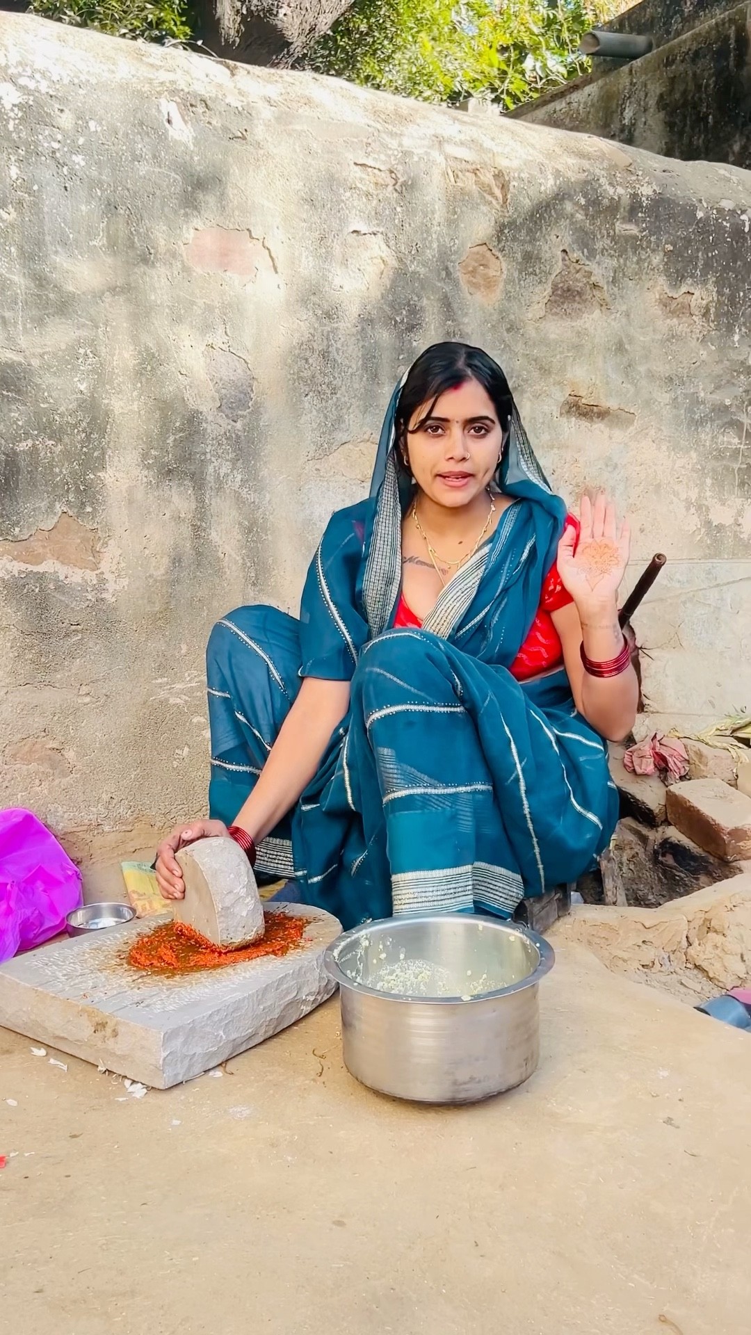 हमने बनाये मूँग दाल के दही बड़े ?#shorts #trending #meenu #ytshorts