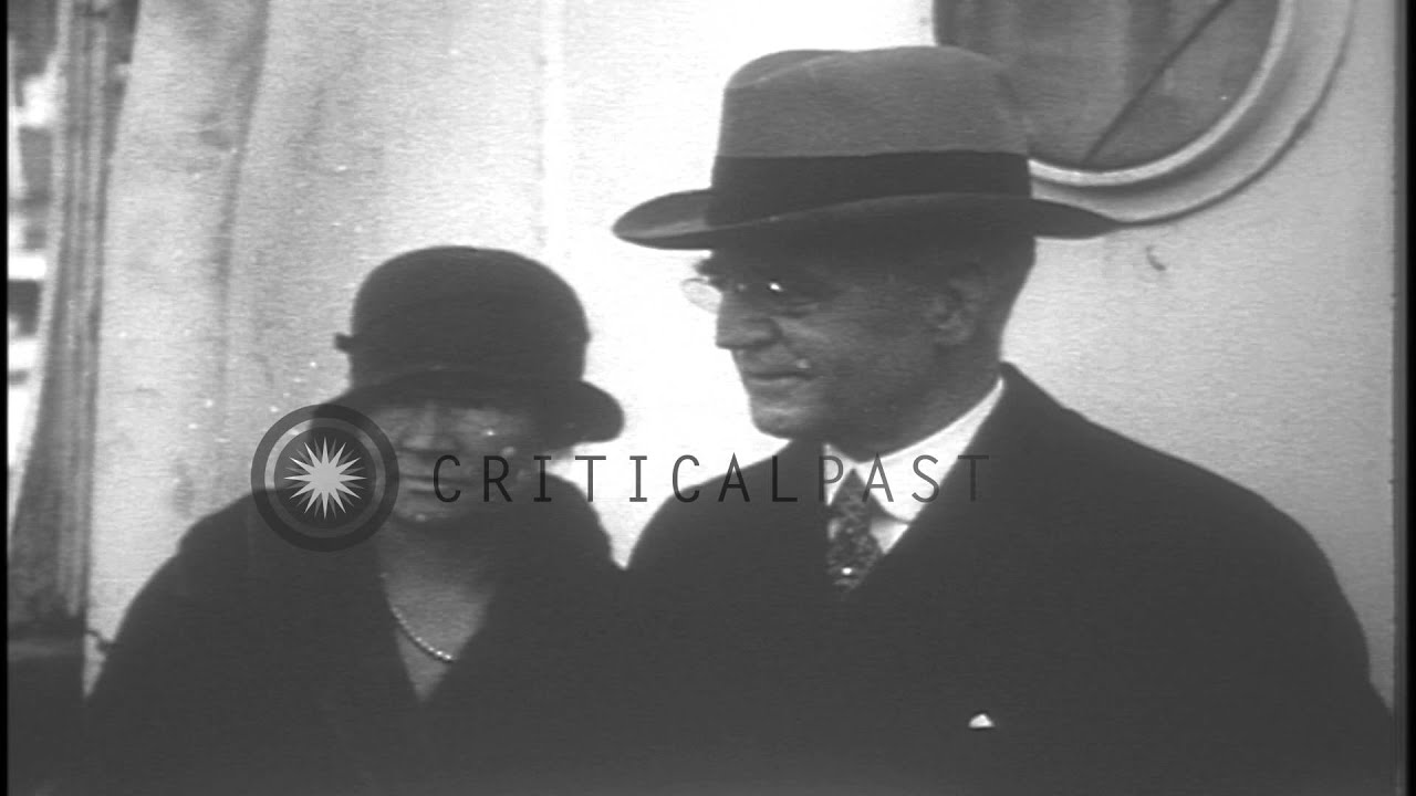 US Senator Dwight Morrow poses with his wife, daughter Anne Morrow Lindbergh and ...HD Stock Footage