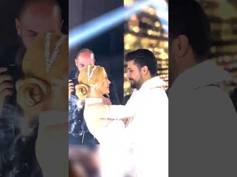 احتفل الفنان السوري حازم أيمن زيدان بزواجه من الممثلة لمى بدور وسط حضور كبير من نجوم الفن السوري