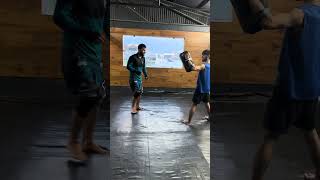 #mma #chandlervsoliveira #ufcchampion #boxing #boxing #muaythaifamily #muaythaifamily #muaythai #uf