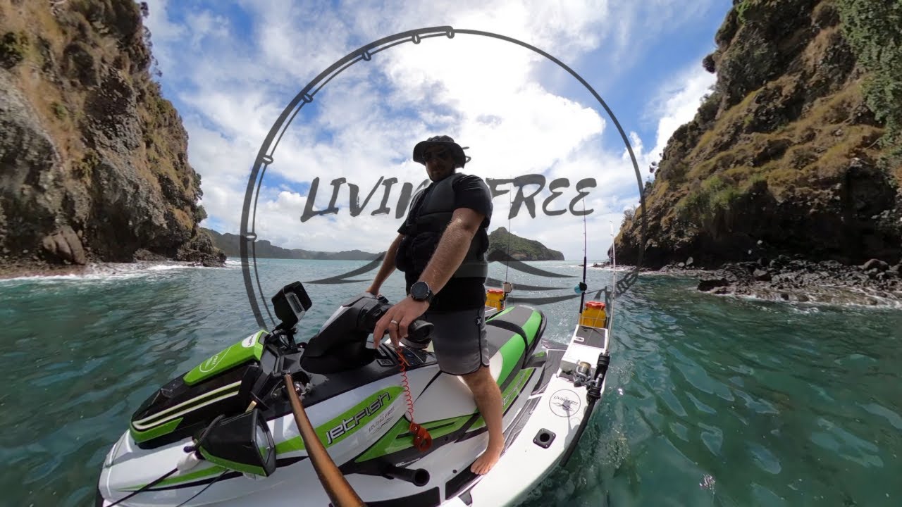 JET SKI FISHING IN THE BAY OF ISLANDS - Day 1 - Hiding in the