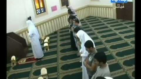 احمد العجمي يصلي في بيت عطار بتلاوة روعة