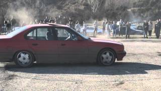 BMW 525 donuts
