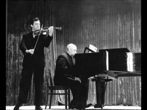 Alexander Labko plays P.Tchaikovsky "melody" from "souvenir d´un lieu cher" live