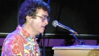 Video thumbnail of "Randy Newman - Sail Away (Live at Farm Aid 1985)"