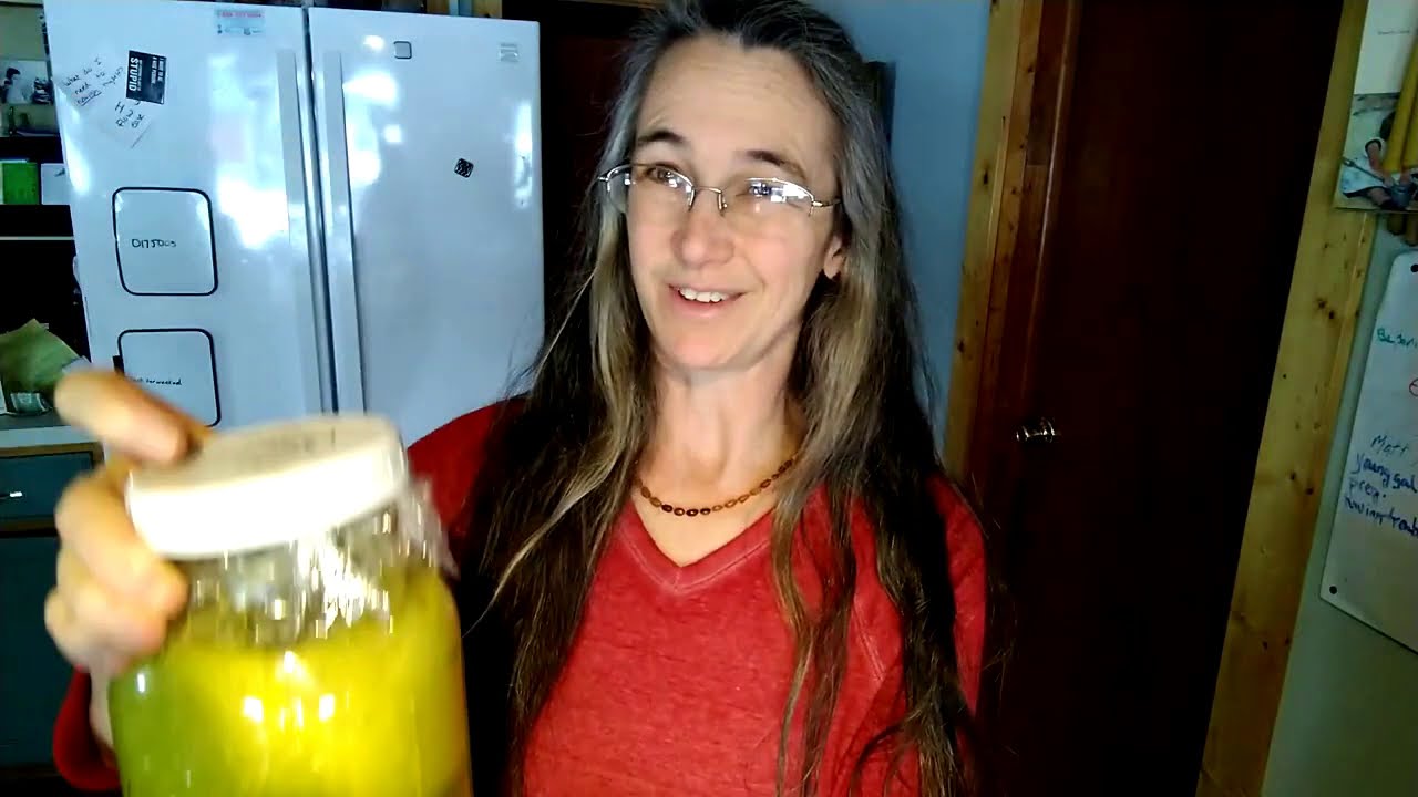 "Gut shots": how to make an easy probiotic drink