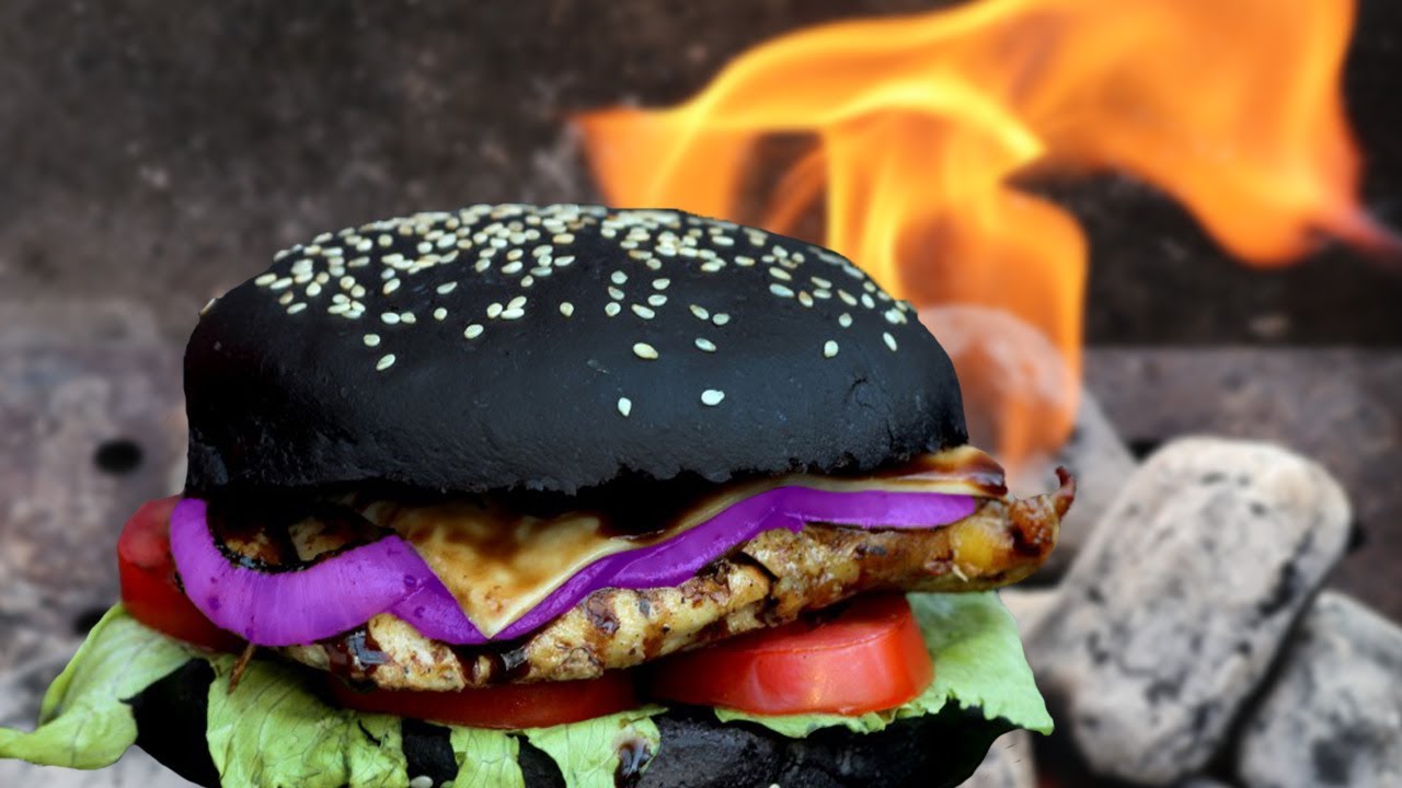Wie schmeckt der schwarze Butcher´s Grill Burger - Grillstunde mit Jumanji TM