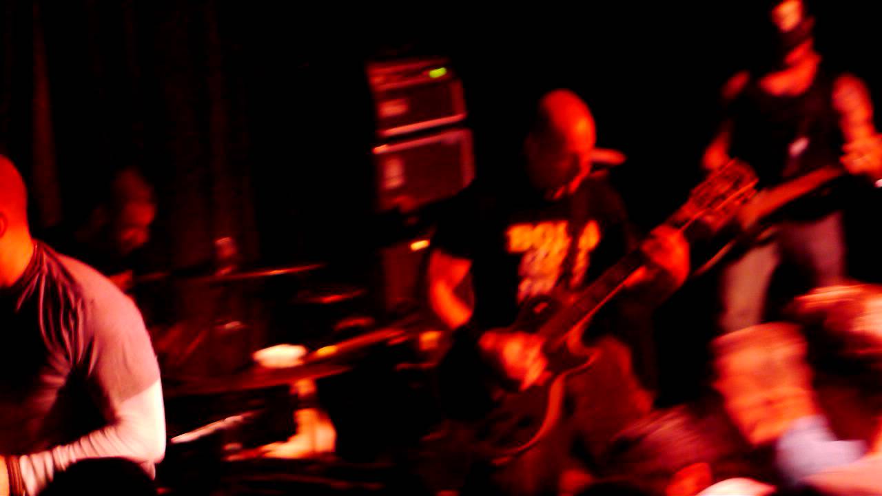 Youth of Today 'Break Down the Walls' live in Toronto YouTube