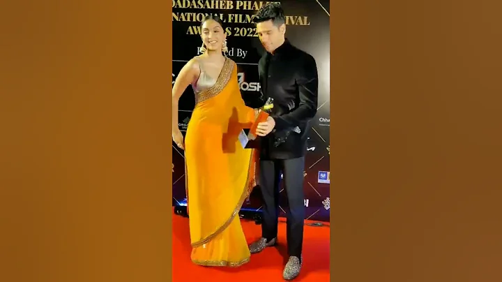 Kiara Advani and Sidmalhotra at an award ceremony last night #shorts #viralvideo #bollywood #new - DayDayNews