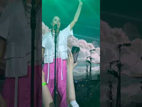 Она сказала 'пока', но потом вернулась😁. Ростов-на-Дону, 07.07.2023 #евавласова #тихаягавань #юмор