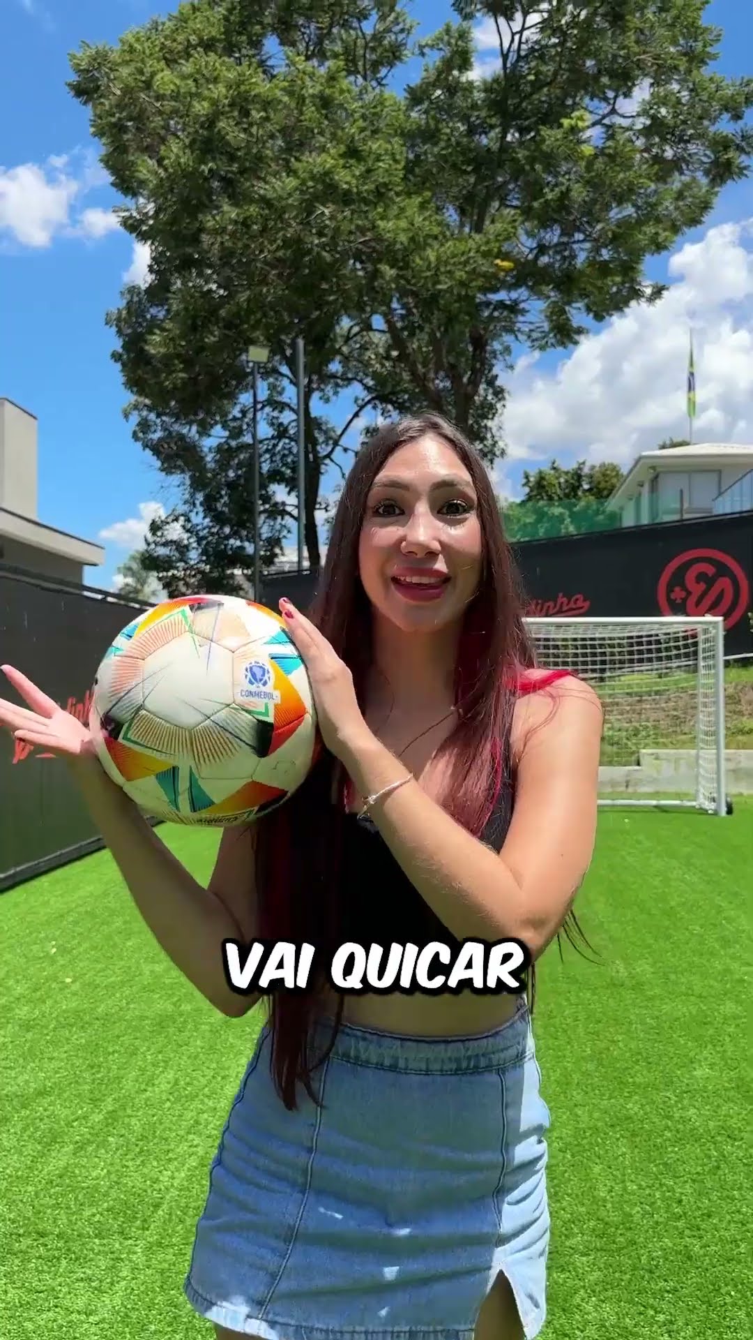 QUAL BOLA QUICA MAIS ALTO? #shorts