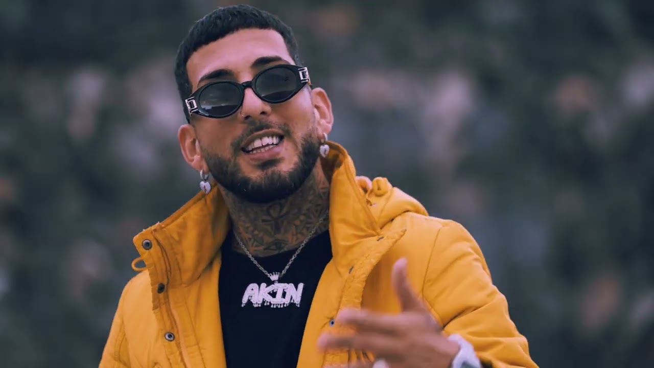 Akinflow - Trapking (Official Video) auf YouTube ansehen Akinflow - Trapking (Official Video) auf YouTube ansehen