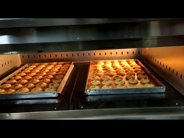 1 deck 1 tray oven, perfect for small bakery! 