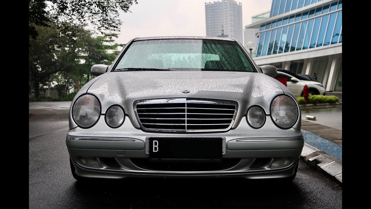 Freundwagen's Mercedes Benz E240 W210 2001 Review (Indonesia)