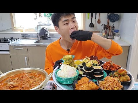 꽃돼지 <strong>토요일</strong> 아침 돼지고기 김치찌개 정식 한식먹방[korean food]mukbang Eating <strong>show</strong> 吃播